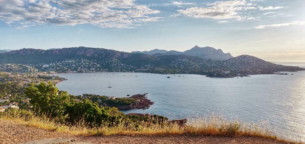 Plage A 3 Minutes A Pied Saint-Raphael  Ngoại thất bức ảnh